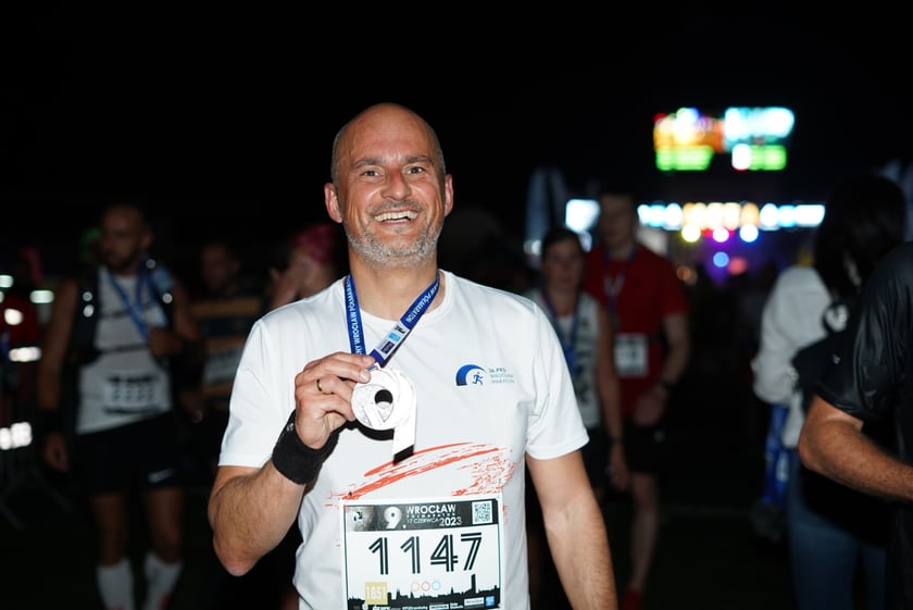 9. Nocny Wrocław Półmaraton - zdjęcia uczestników, 17 czerwca 2023 r.