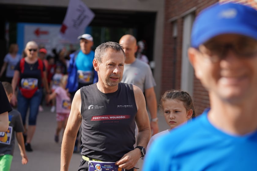 Uczestnicy Biegu Rodzinnego we Wrocławiu