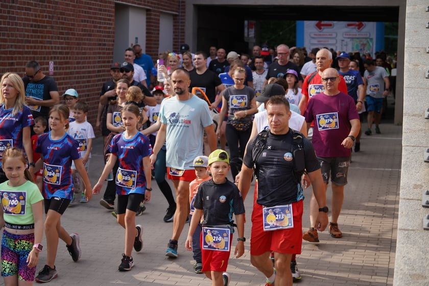 Uczestnicy Biegu Rodzinnego we Wrocławiu