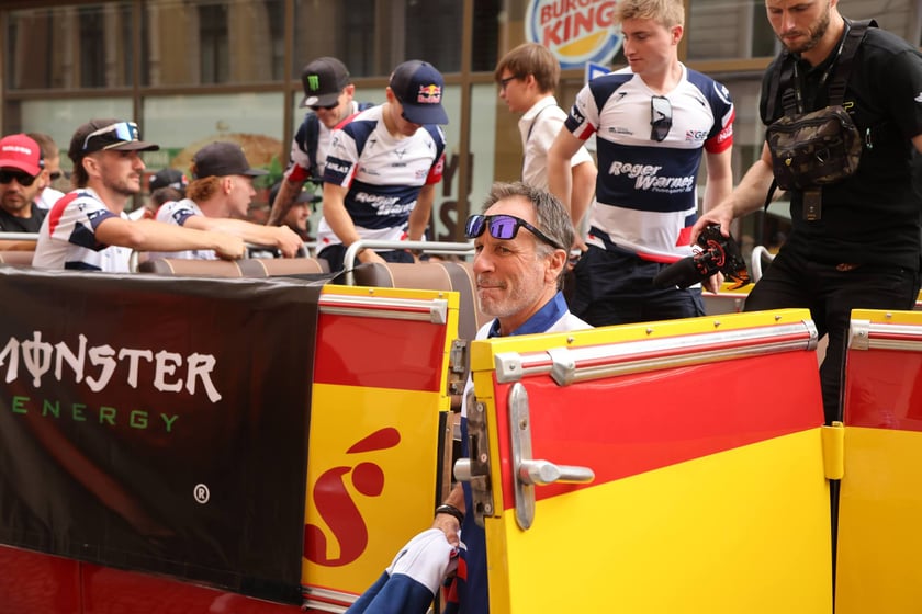gwiazdy żużla na wrocławskim Rynku, 27.07.2023