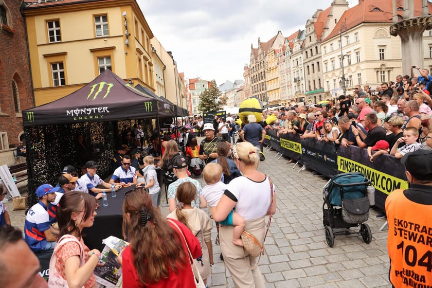 gwiazdy żużla na wrocławskim Rynku, 27.07.2023