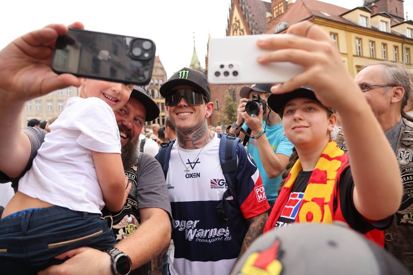 gwiazdy żużla na wrocławskim Rynku, 27.07.2023