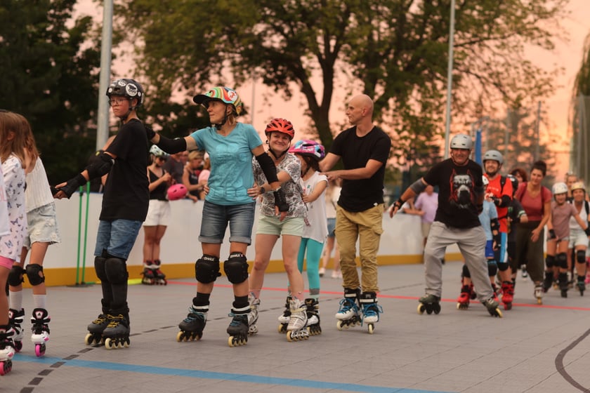 Potańcówka na rolkach ? Skate Night Wrocław odbyła się w piątkowy wieczór (18 sierpnia)