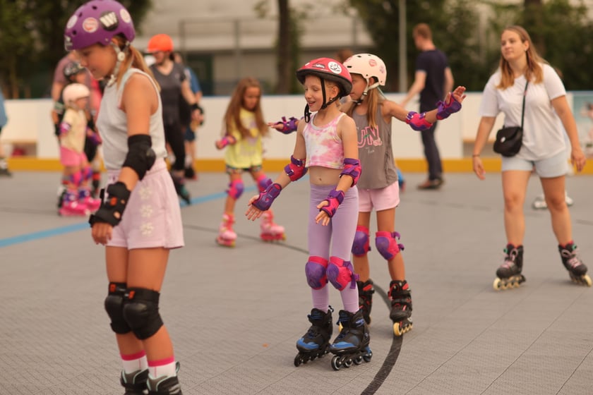 Potańcówka na rolkach ? Skate Night Wrocław odbyła się w piątkowy wieczór (18 sierpnia)