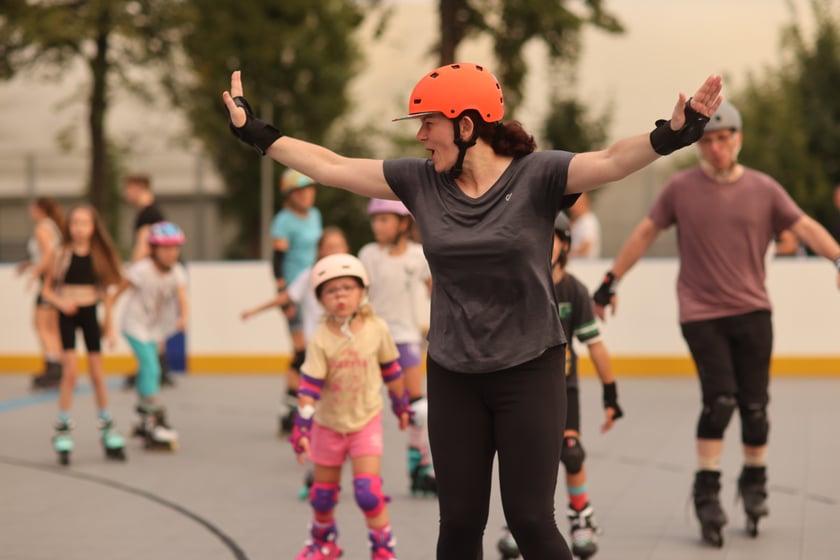 Potańcówka na rolkach ? Skate Night Wrocław odbyła się w piątkowy wieczór (18 sierpnia)