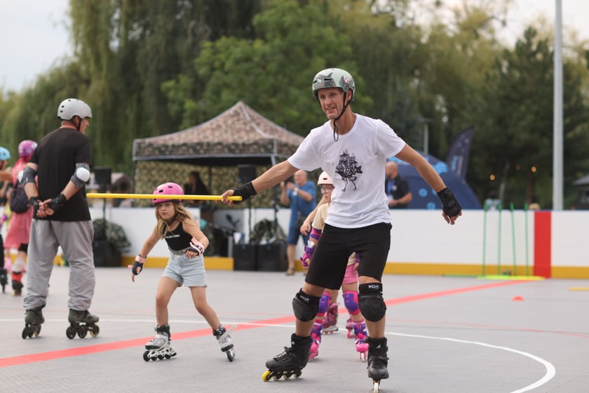 Potańcówka na rolkach ? Skate Night Wrocław odbyła się w piątkowy wieczór (18 sierpnia)