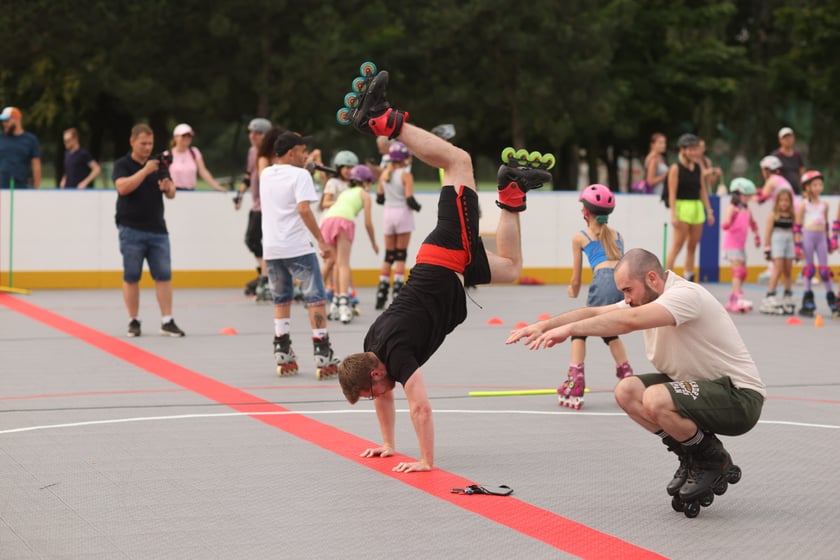 Potańcówka na rolkach ? Skate Night Wrocław odbyła się w piątkowy wieczór (18 sierpnia)