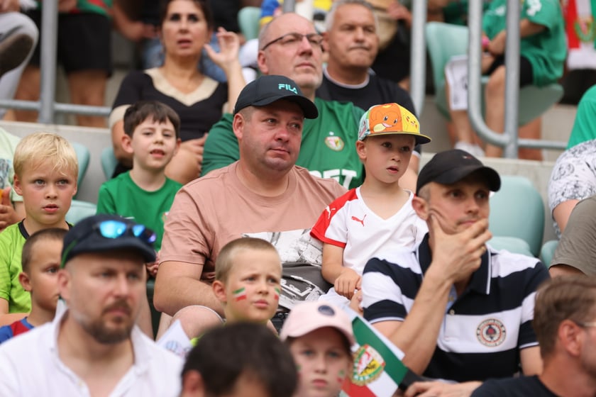 Taka atmosfera panowała na trybunach podczas meczu Śląsk Wrocław - Lech Poznań.