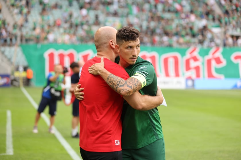 Taka atmosfera panowała na trybunach podczas meczu Śląsk Wrocław - Lech Poznań.