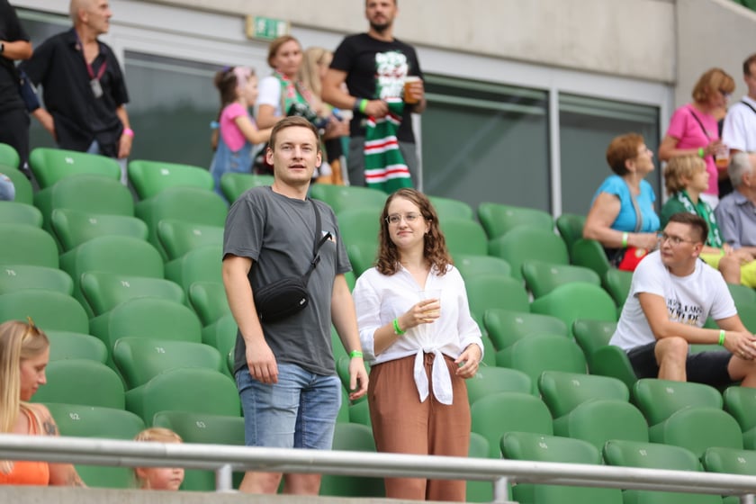 Taka atmosfera panowała na trybunach podczas meczu Śląsk Wrocław - Lech Poznań.