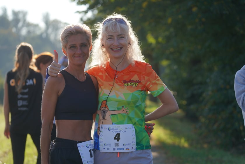 Biegacze i kibice na Orthos H2O Wrocław Półmaratonie