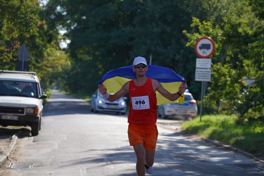 Biegacze i kibice na Orthos H2O Wrocław Półmaratonie