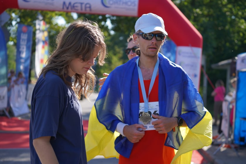 Biegacze i kibice na Orthos H2O Wrocław Półmaratonie