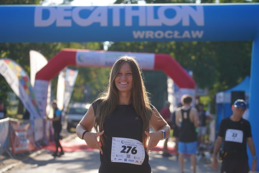 Biegacze i kibice na Orthos H2O Wrocław Półmaratonie