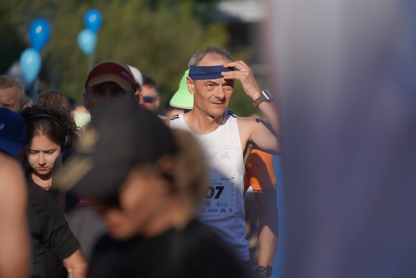 Biegacze i kibice na Orthos H2O Wrocław Półmaratonie
