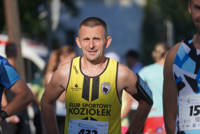Biegacze i kibice na Orthos H2O Wrocław Półmaratonie