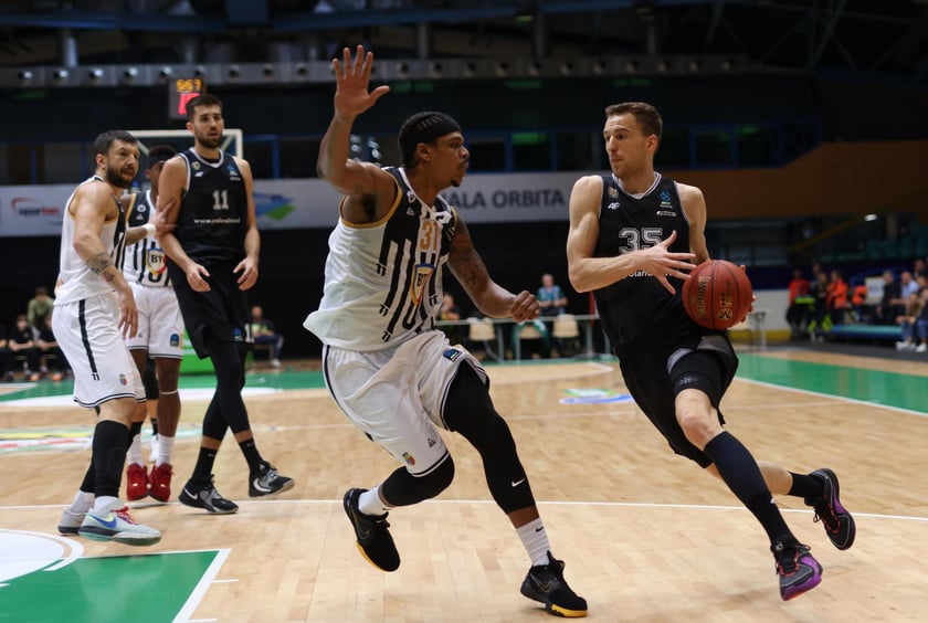 Śląsk Wrocław 67:70 Cluj-Napoca, hala Orbita, 11 października 2023