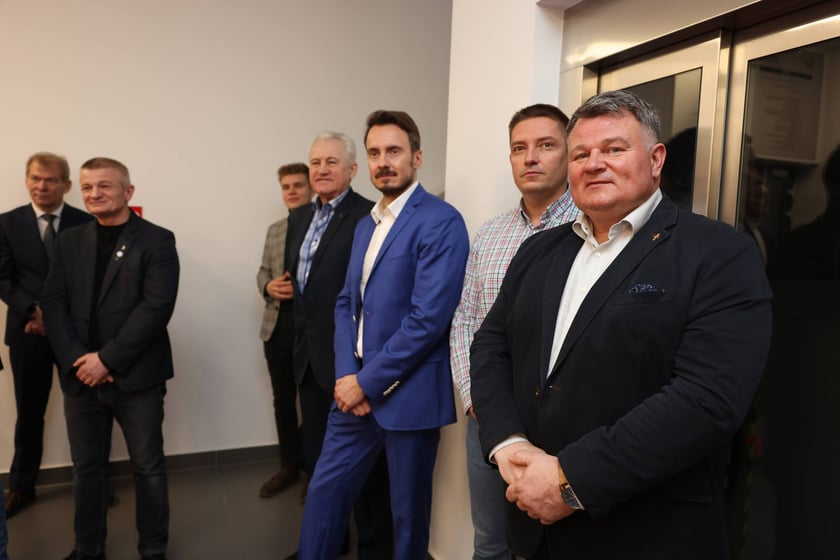 Uroczystość nadania imienia Tomasza Skrzypka hali sportów walki przy ul. Racławickiej