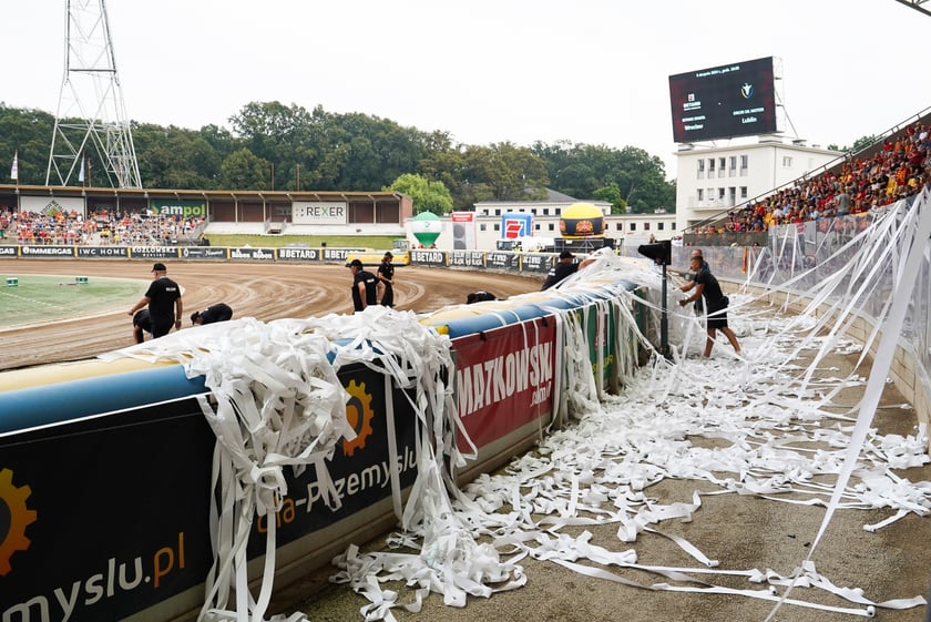 Kibice podczas meczu żużlowego Betard Sparta Wrocław - Motor Lublin na Stadionie Olimpijskim we Wrocławiu - 9 sierpnia 2024 r.
