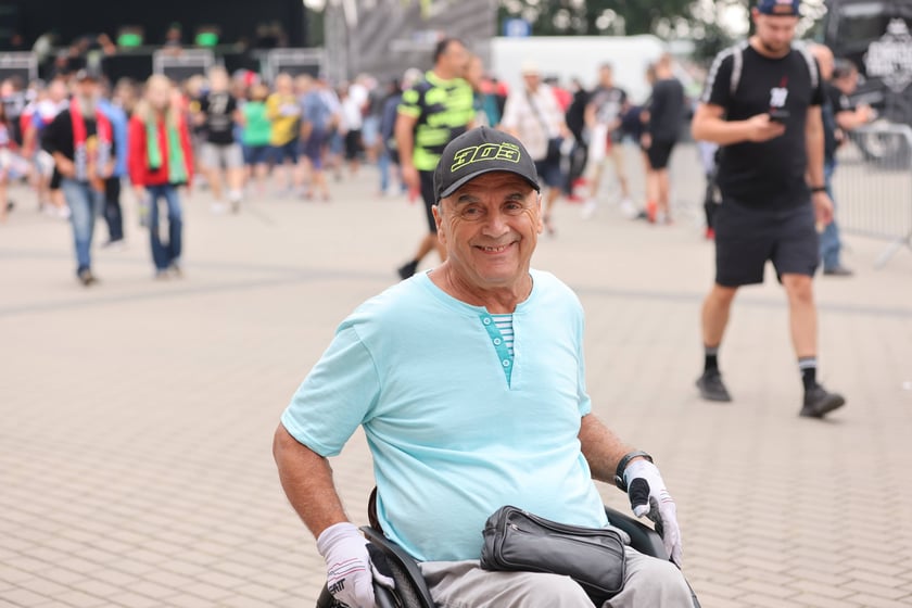 Żużel na Olimpijskim. Na zdjęciu kibice