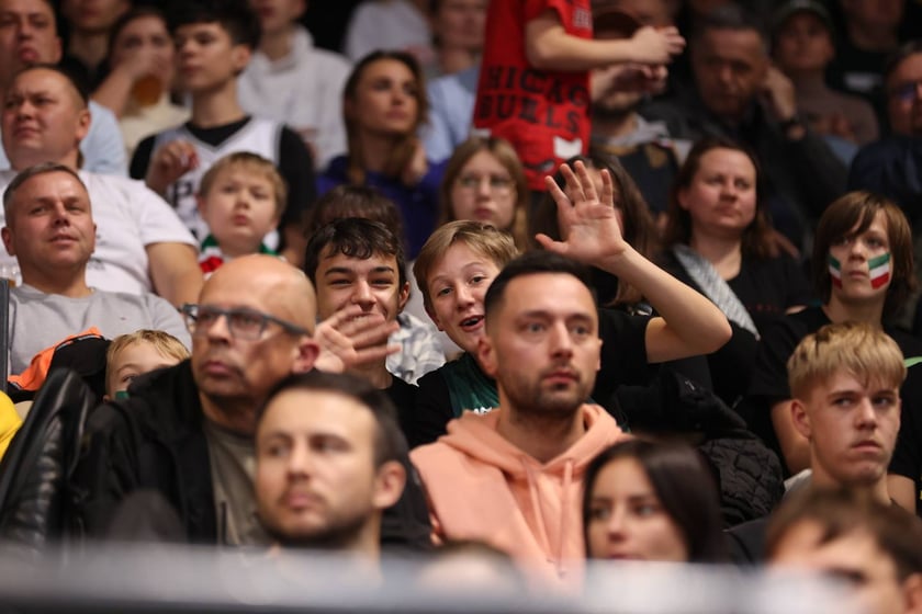 Kibiece w Hali Orbita na meczu WKS Śląsk Wrocław - Dziki Warszawa
