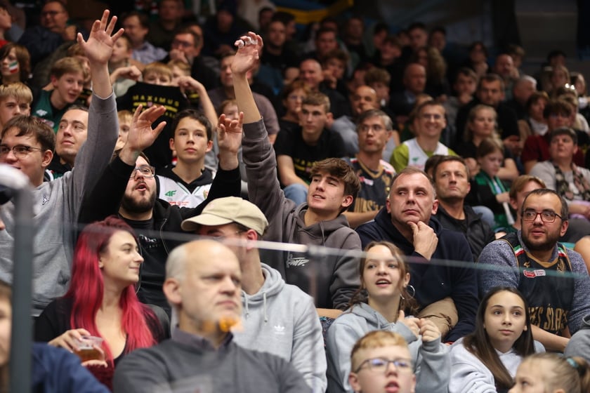 Kibiece w Hali Orbita na meczu WKS Śląsk Wrocław - Dziki Warszawa