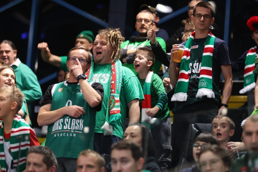 Kibiece w Hali Orbita na meczu WKS Śląsk Wrocław - Dziki Warszawa