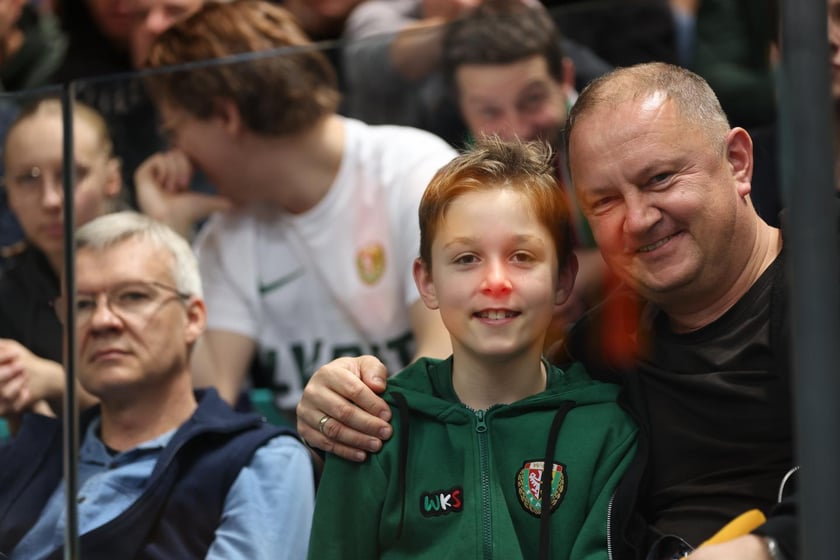 Kibiece w Hali Orbita na meczu WKS Śląsk Wrocław - Dziki Warszawa