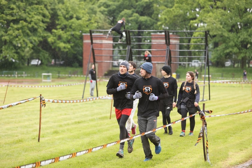 Uczestnicy Survival Race Wrocław 2025