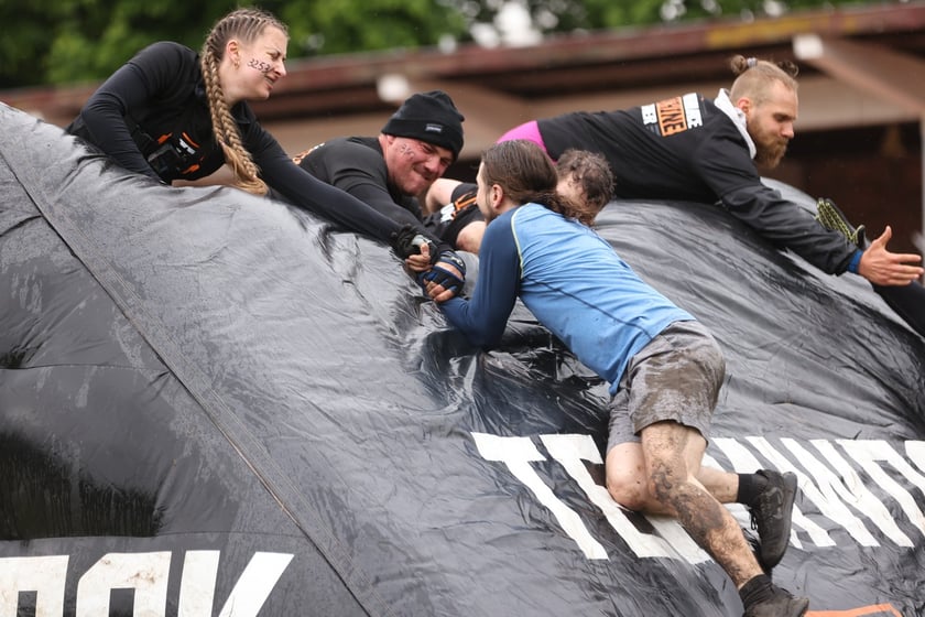 Uczestnicy Survival Race Wrocław 2025