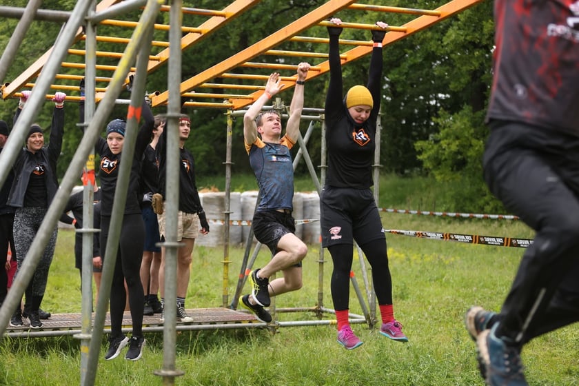 Uczestnicy Survival Race Wrocław 2025