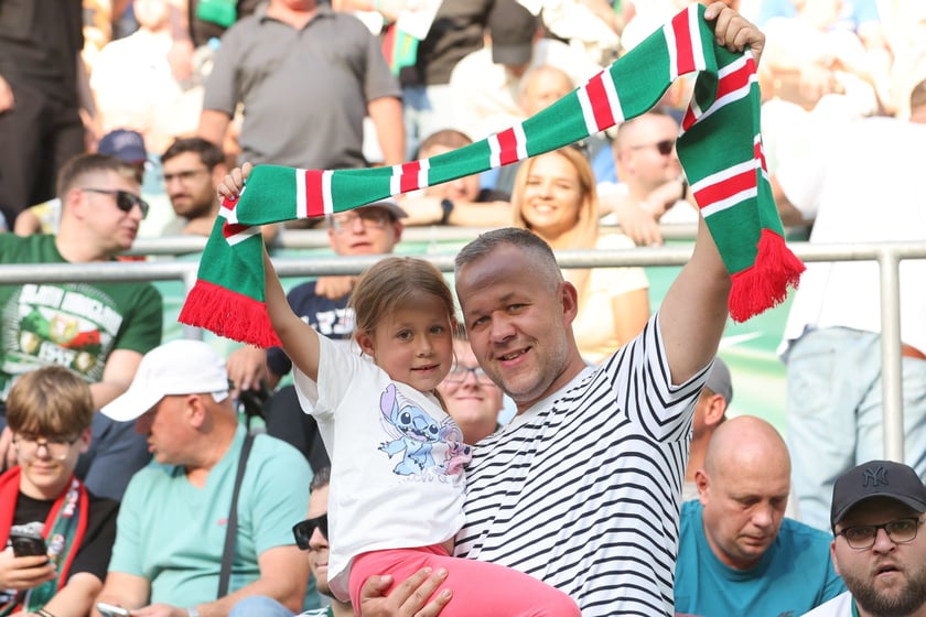 Mecz Śląsk-Wrocław vs Wieczysta Krak&oacute;w. Remis, a kibice na medal