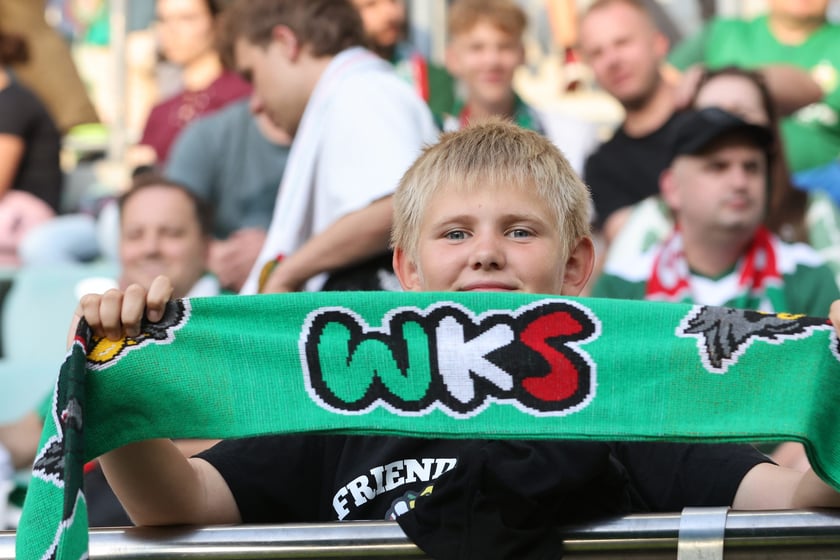 Mecz Śląsk-Wrocław vs Wieczysta Krak&oacute;w. Remis, a kibice na medal