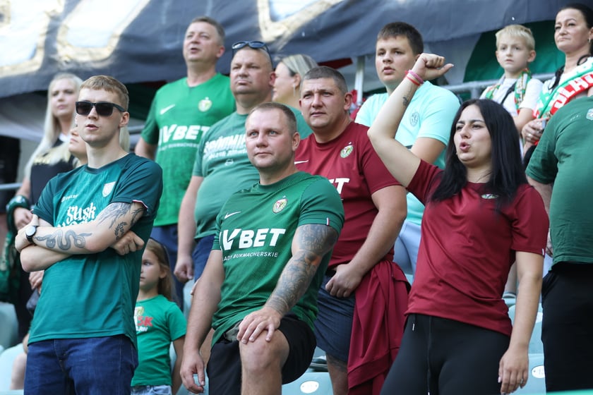 Mecz Śląsk-Wrocław vs Wieczysta Krak&oacute;w. Remis, a kibice na medal