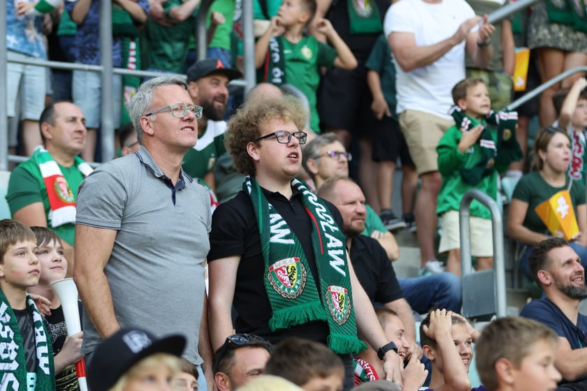 Mecz Śląsk-Wrocław vs Wieczysta Krak&oacute;w. Remis, a kibice na medal