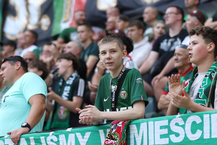 Mecz Śląsk-Wrocław vs Wieczysta Krak&oacute;w. Remis, a kibice na medal