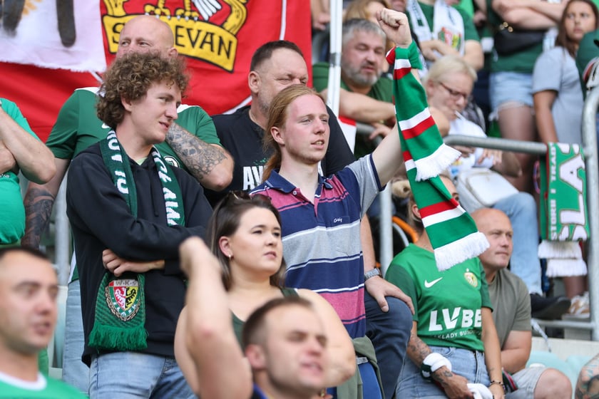Mecz Śląsk-Wrocław vs Wieczysta Krak&oacute;w. Remis, a kibice na medal