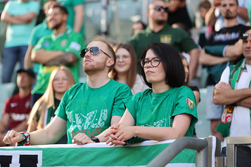 Mecz Śląsk-Wrocław vs Wieczysta Krak&oacute;w. Remis, a kibice na medal
