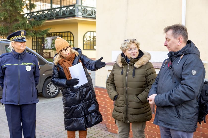 Reprezentacja Kapituły (od lewej): Angelika Wiwatowska (SM Wrocławia, Ekopatrol), Małgorzata Wieliczko (www.wroclaw.pl), Barbara Borzymowska i Dominik Golema (Biuro Wrocław Bez Barier)