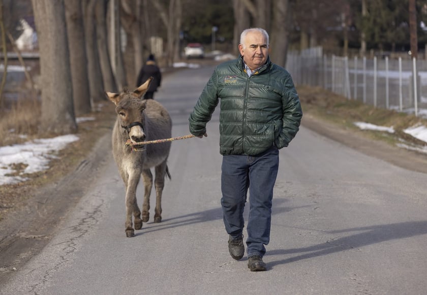 Osiołek Kuba z Lubachowa oraz jego właściciel