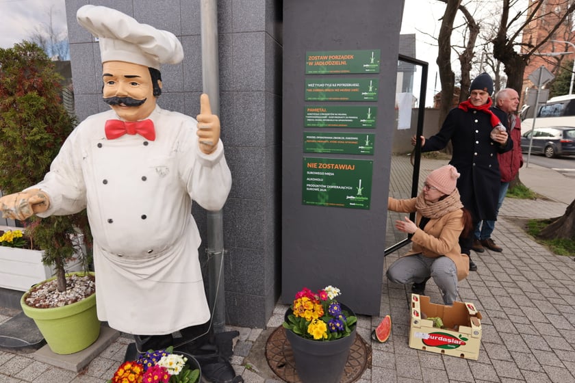 Otwarcie jadłodzielni przy ul. Nenckiego na wrocławskim Ołtaszynie