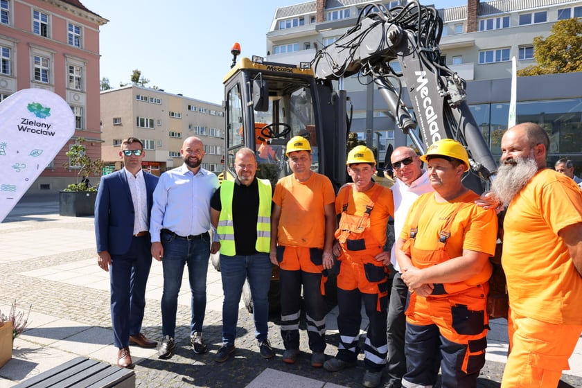 Podpisanie umowy na zazielenianie placu Nowy Targ