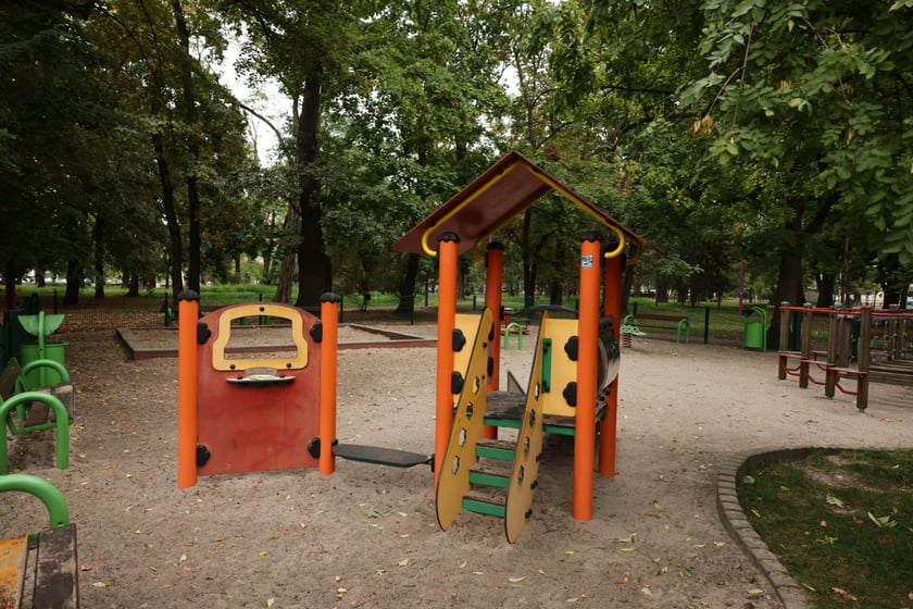 Plac zabaw w parku Andersa, wrzesień 2023