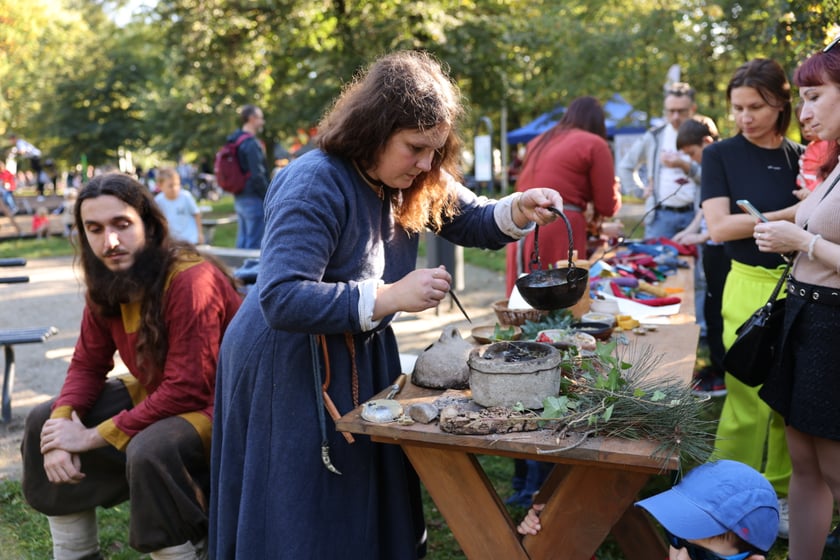 Uczestnicy pikniku WROśnij we WROcław