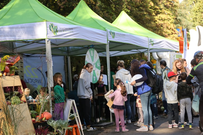Uczestnicy pikniku WROśnij we WROcław