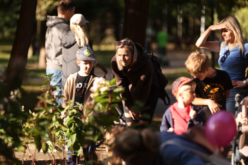 Uczestnicy pikniku WROśnij we WROcław