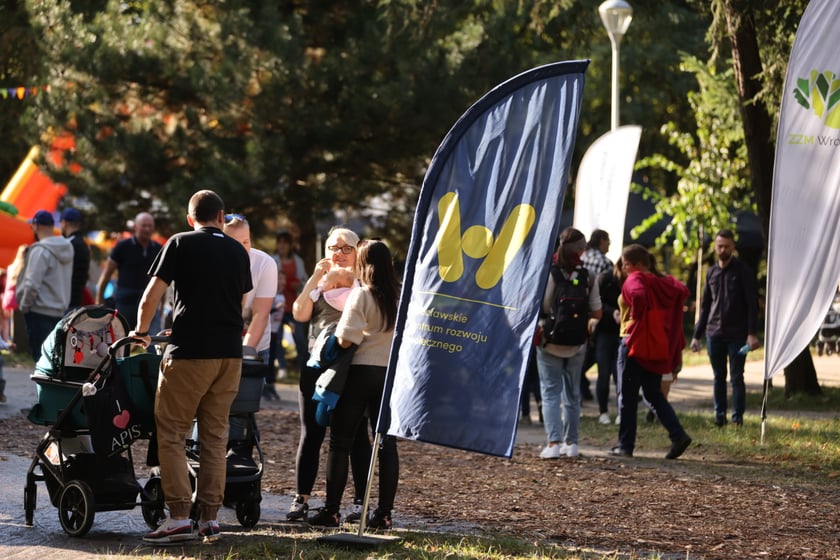 Uczestnicy pikniku WROśnij we WROcław