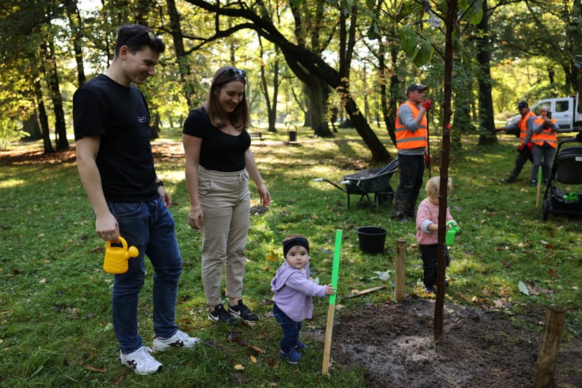 Uczestnicy pikniku WROśnij we WROcław