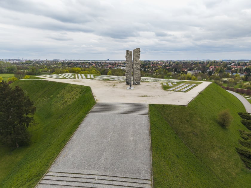 Wzgórze Cmentarz Żołnierzy Polskich we Wrocławiu