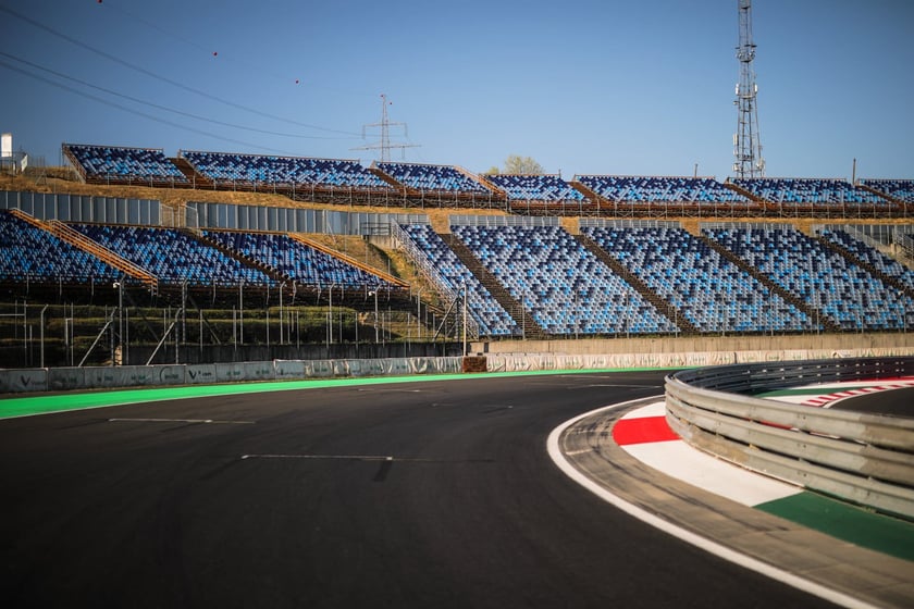 Pierwsze zawody, podczas których studenci z PWr Racing Team mieli okazję zaprezentować swój nowy bolid RT12e, zostały rozegrane na węgierskim torze Hungaroring